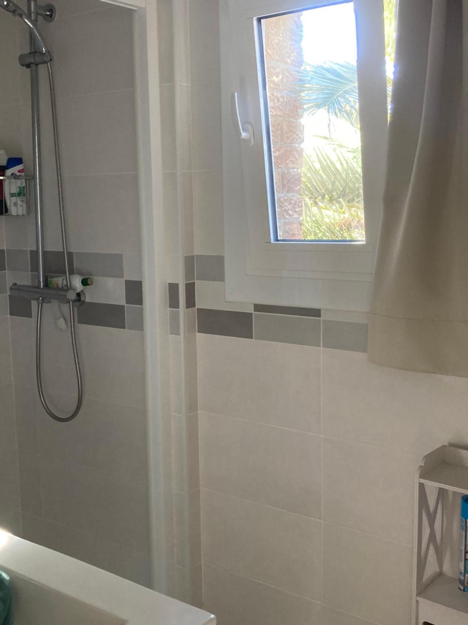 Appartement Vue Mer Avec Piscine Et Wifi Salou Exterior foto